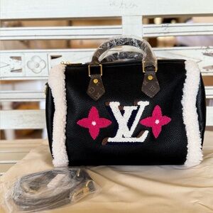 Black and White Satchel with Pink Accents M128